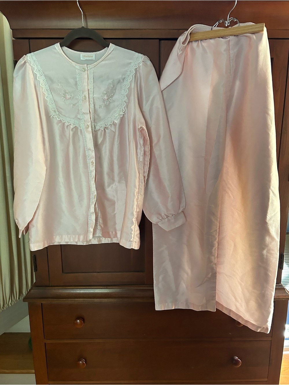 Barbizon Women's Pink Satin Two-Piece Sleep Set with Lace Trim. This is vintage.